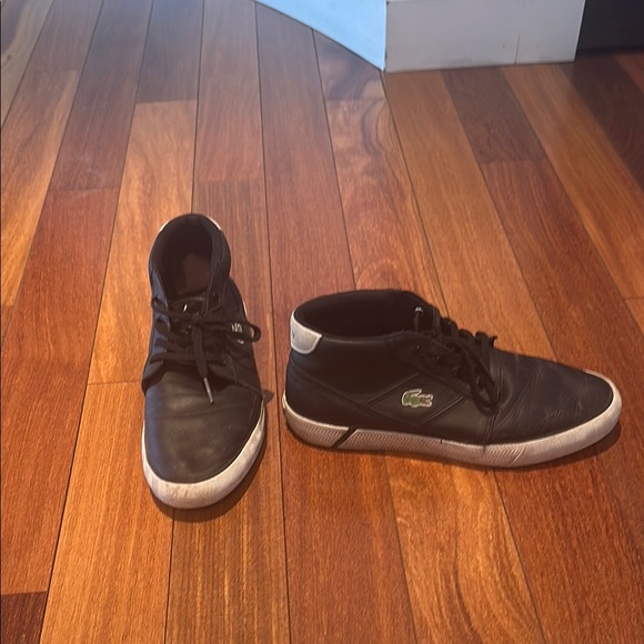 Lacoste Black and White Sneakers with Comfortable Design - Picture 8 of 8